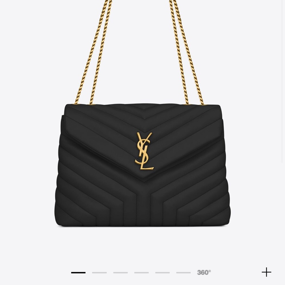 Saint Laurent LOULOU medium quilted leather.
Black Chevron with Gold Chain - Picture 5 of 7